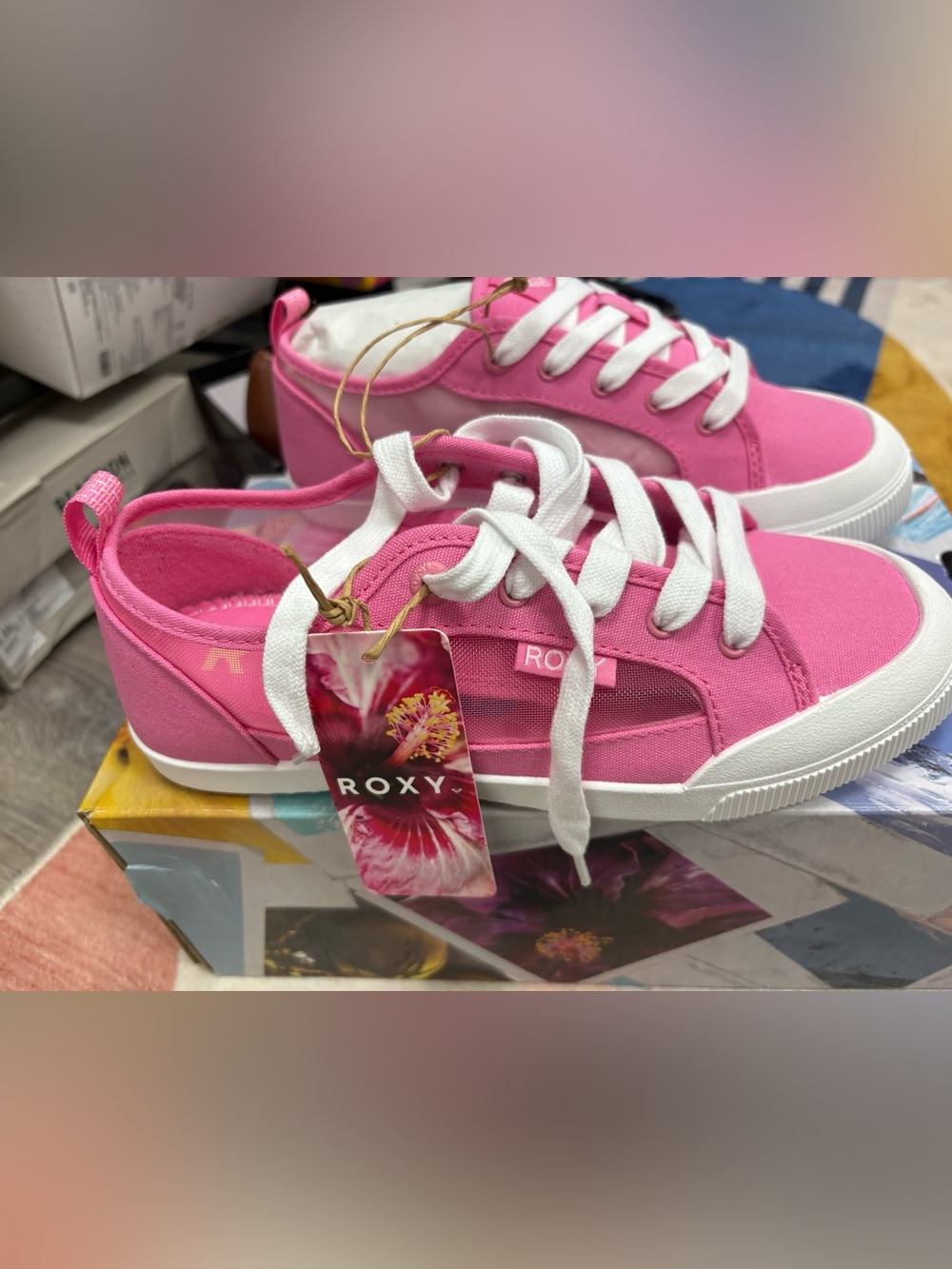 Roxy Women's Hot Pink Canvas Lace-Up Sneakers with White Laces Size 6 New